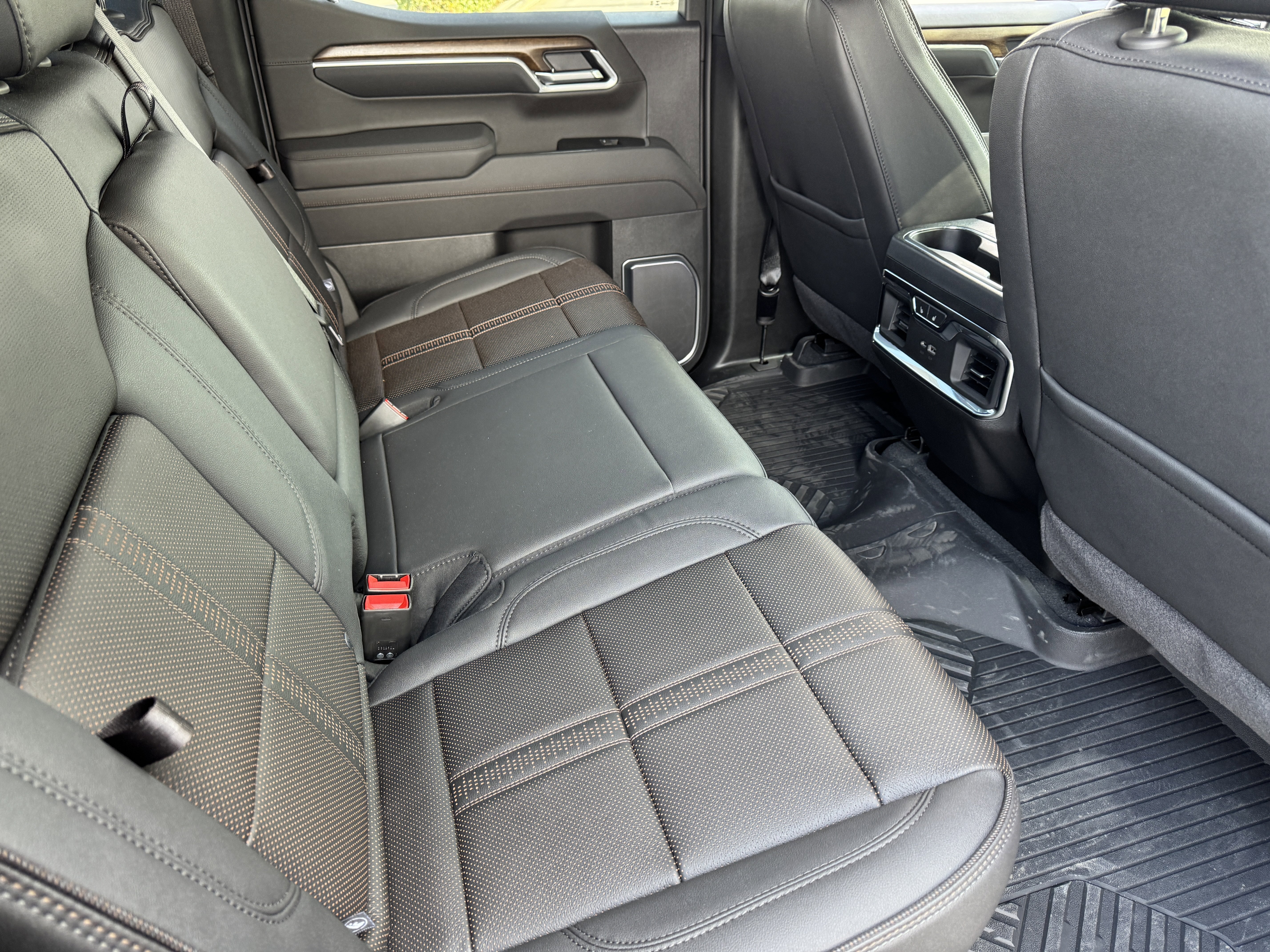 2026 Chevrolet Silverado 1500 High Country - Photo 21