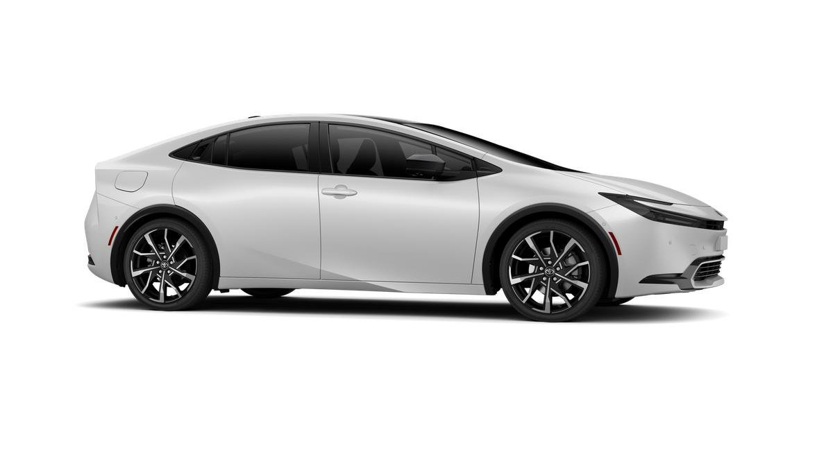 New 2026 Wind Chill Pearl Toyota XSE Premium image 45