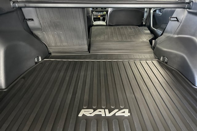 Used 2023 Lunar Rock Toyota XLE Premium image 21