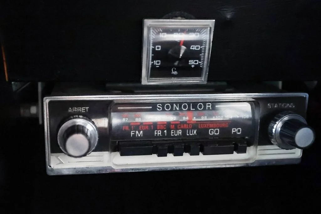 Used 1970 Silver BMW Cabriolet image 20