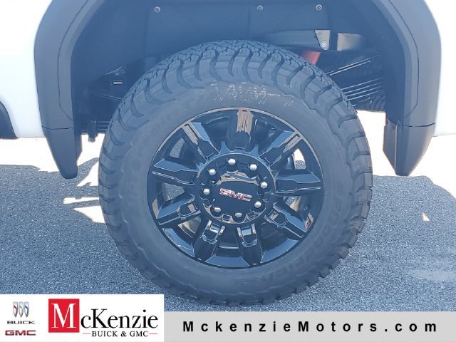 2026 GMC Sierra 2500HD AT4 - Photo 32