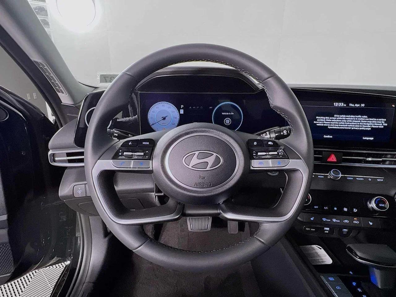 2026 Hyundai Elantra — photo 8