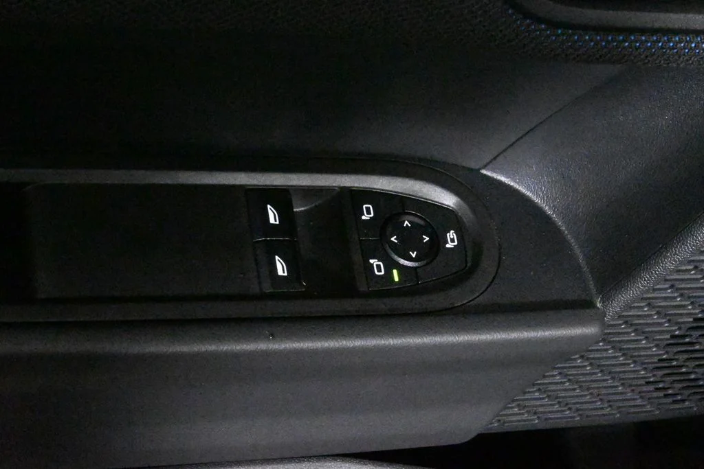 Certified Used 2025 Blue MINI  image 30