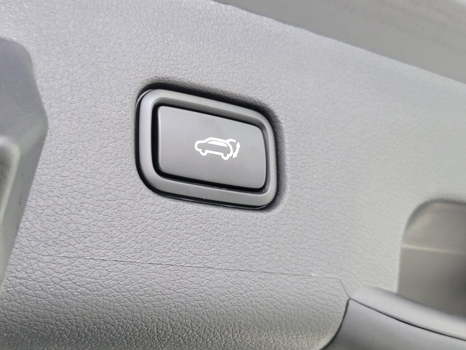 Used 2026 Black Kia X-Line image 32