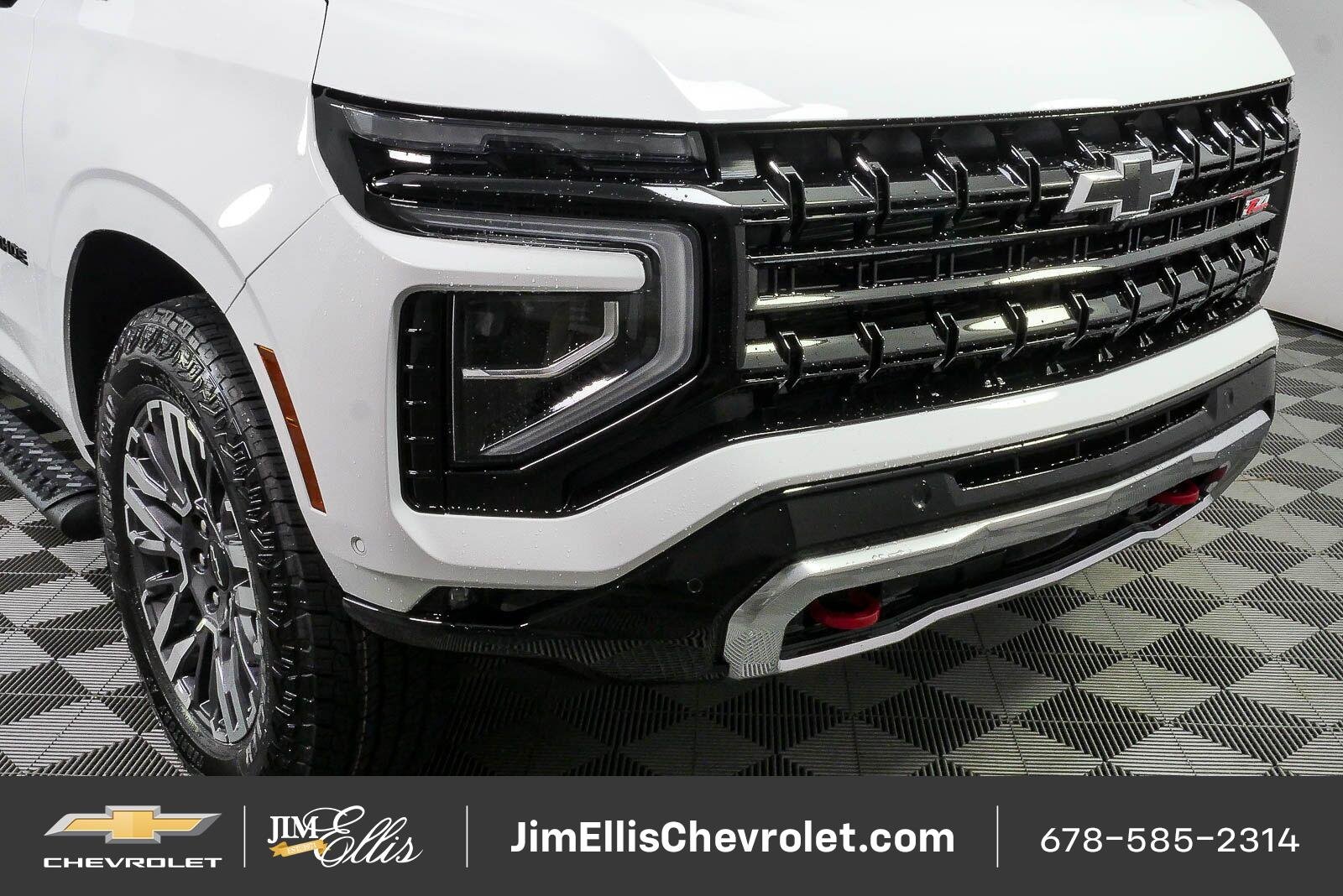 New 2026 Summit White Chevrolet Z71 image 41