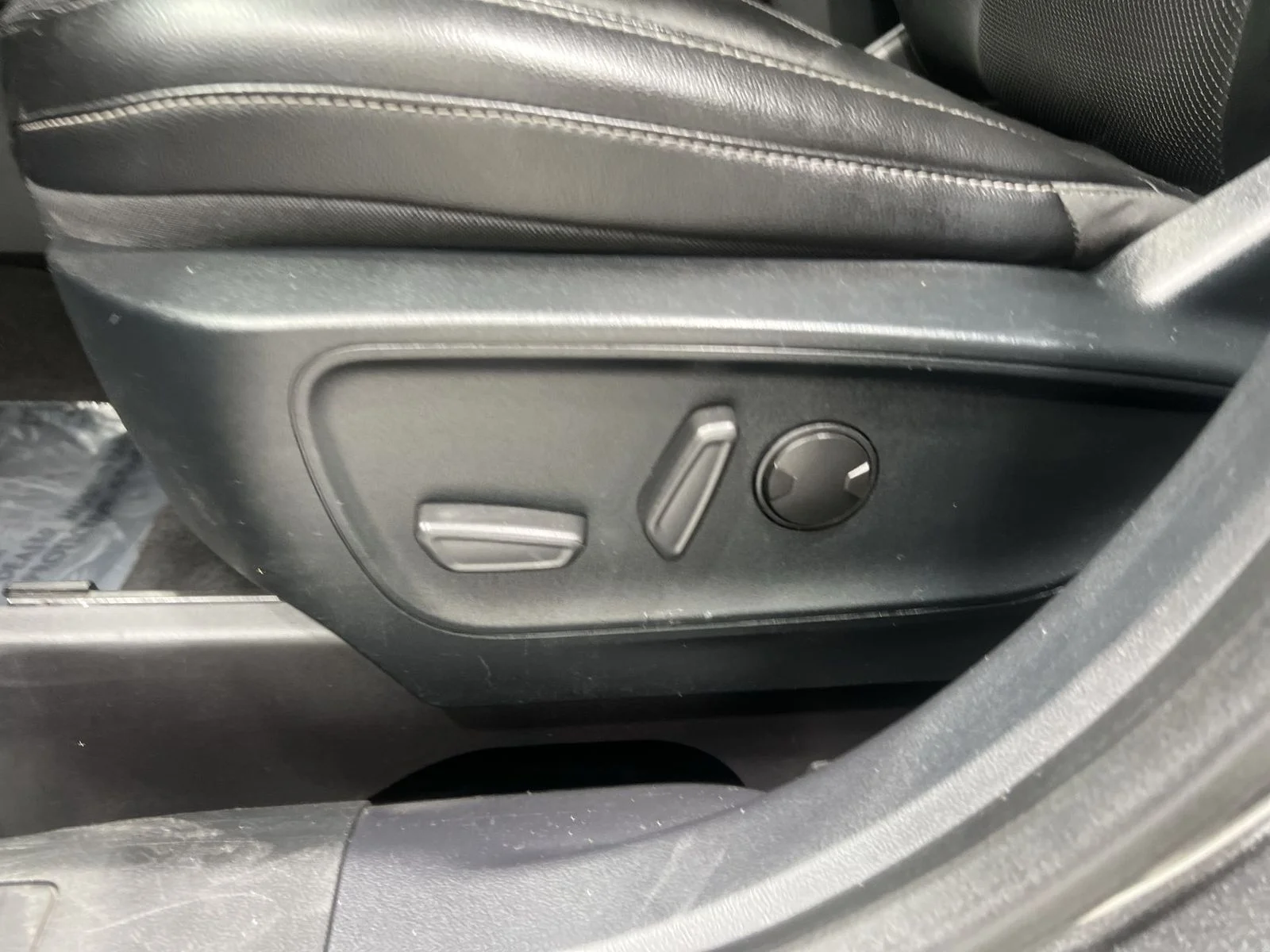 2020 Ford Escape SEL - Photo 12
