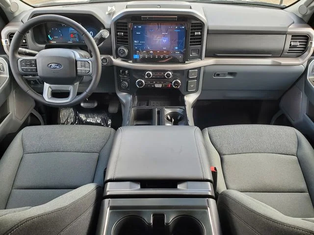 2025 Ford F-150 XLT - Photo 18