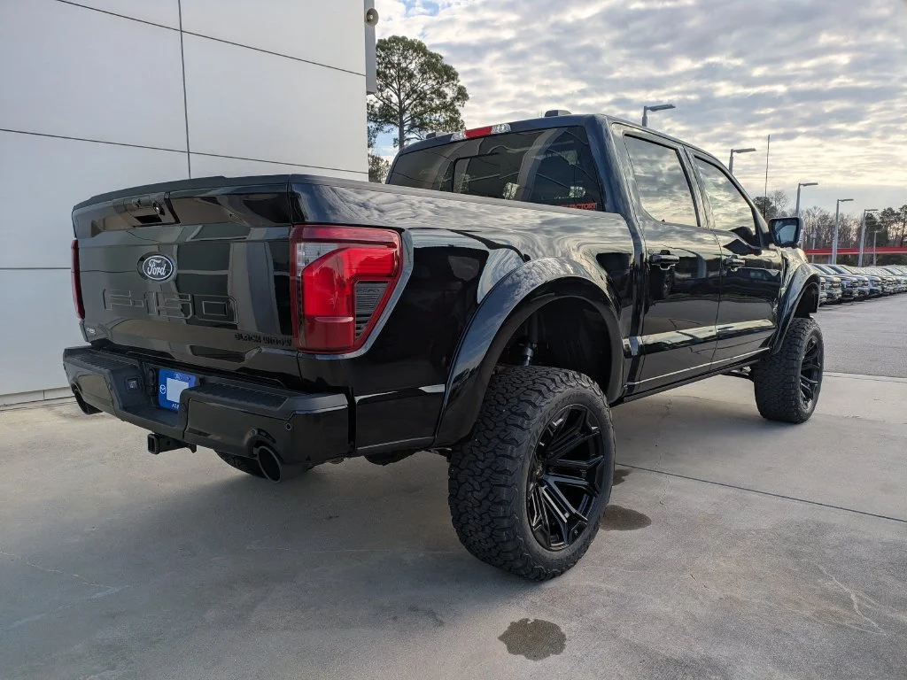 New 2026 Agate Black Metallic Ford XLT image 4