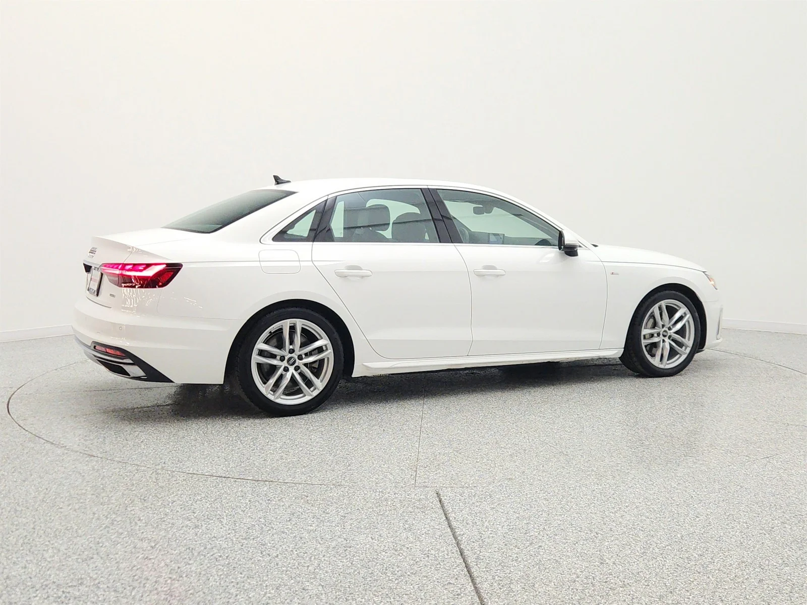 Used 2023 Ibis White Audi S line Premium Plus 45 TFSI quattro image 5