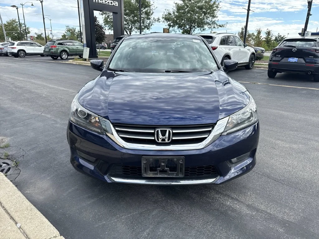 Used 2015 Blue Honda Sport image 6