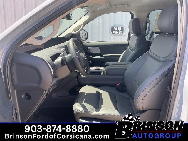 New 2027 Glacier Gray Metallic Tri-Coat Ford Active image 32