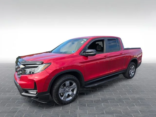 Used 2025 Red Honda TrailSport image 3