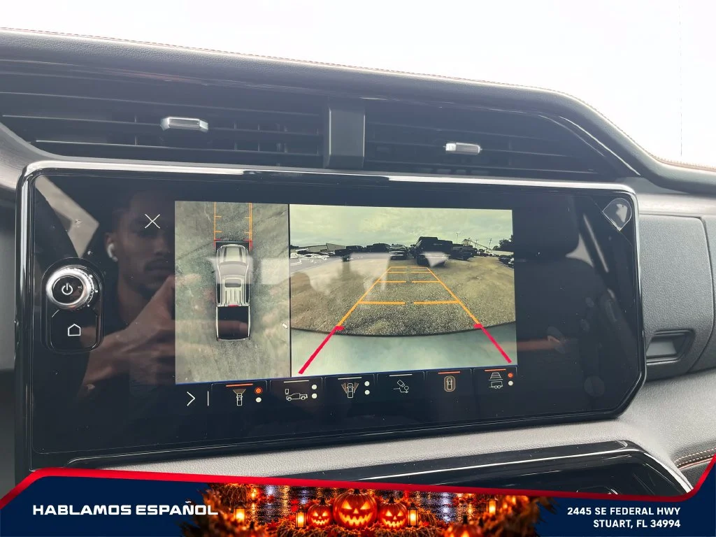 New 2026 Summit White GMC AT4 image 32