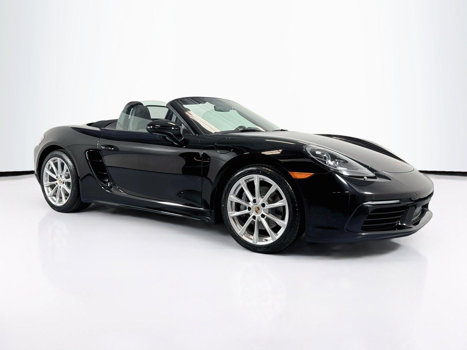 Used 2024 Black Porsche  image 7