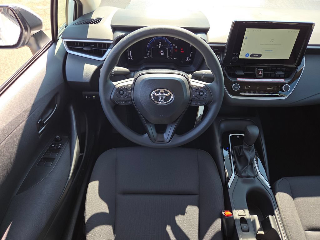 New 2026 Wind Chill Pearl Toyota LE image 4