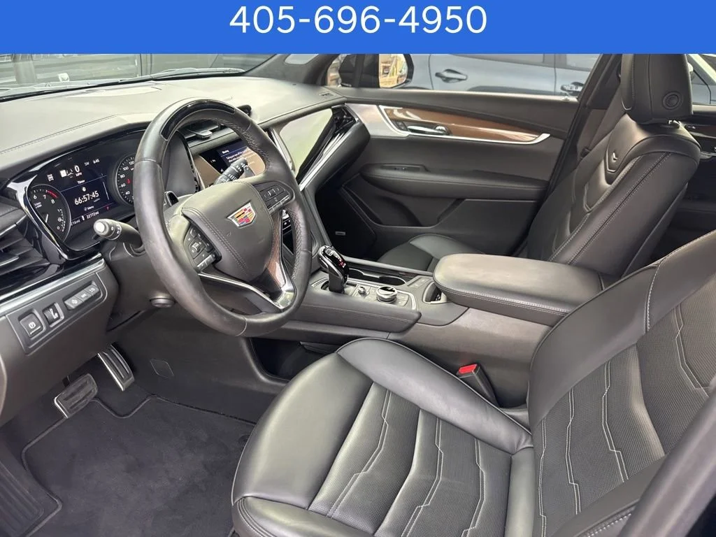Pre-Owned 2025 Cadillac XT6 AWD Sport