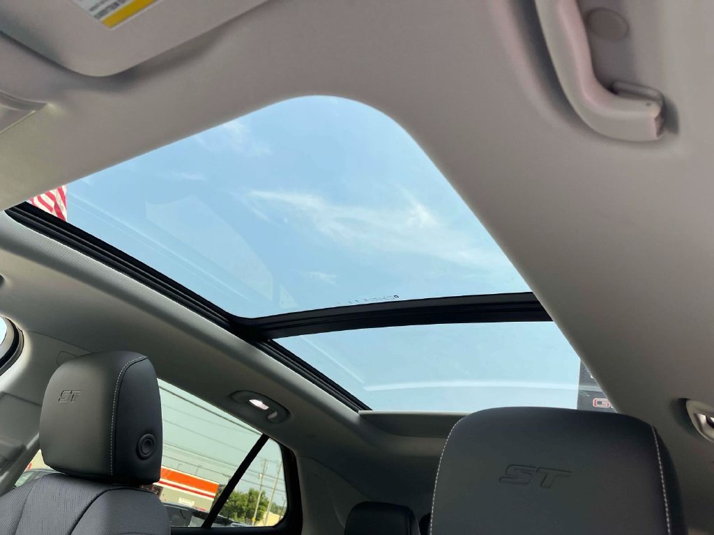 2026 Buick Envision Sport Touring - Photo 31