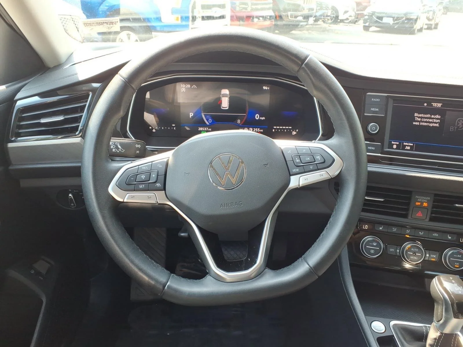 Used 2024  Volkswagen SE image 12
