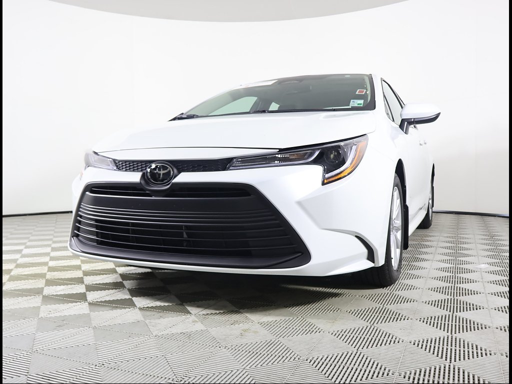 Certified Used 2026 Wind Chill Pearl Toyota LE image 2