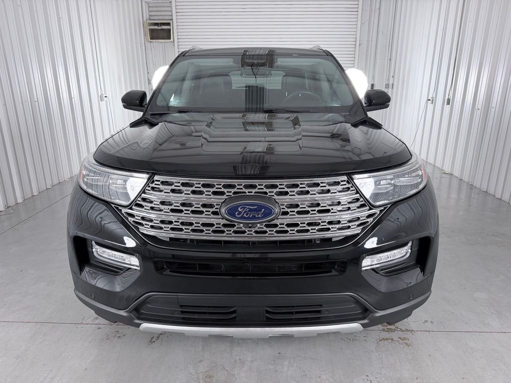 Used 2022 Black Ford Limited image 2