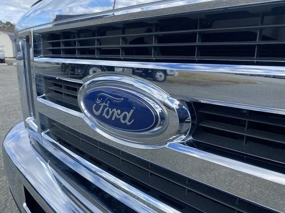 Used 2024 White Ford Base image 17