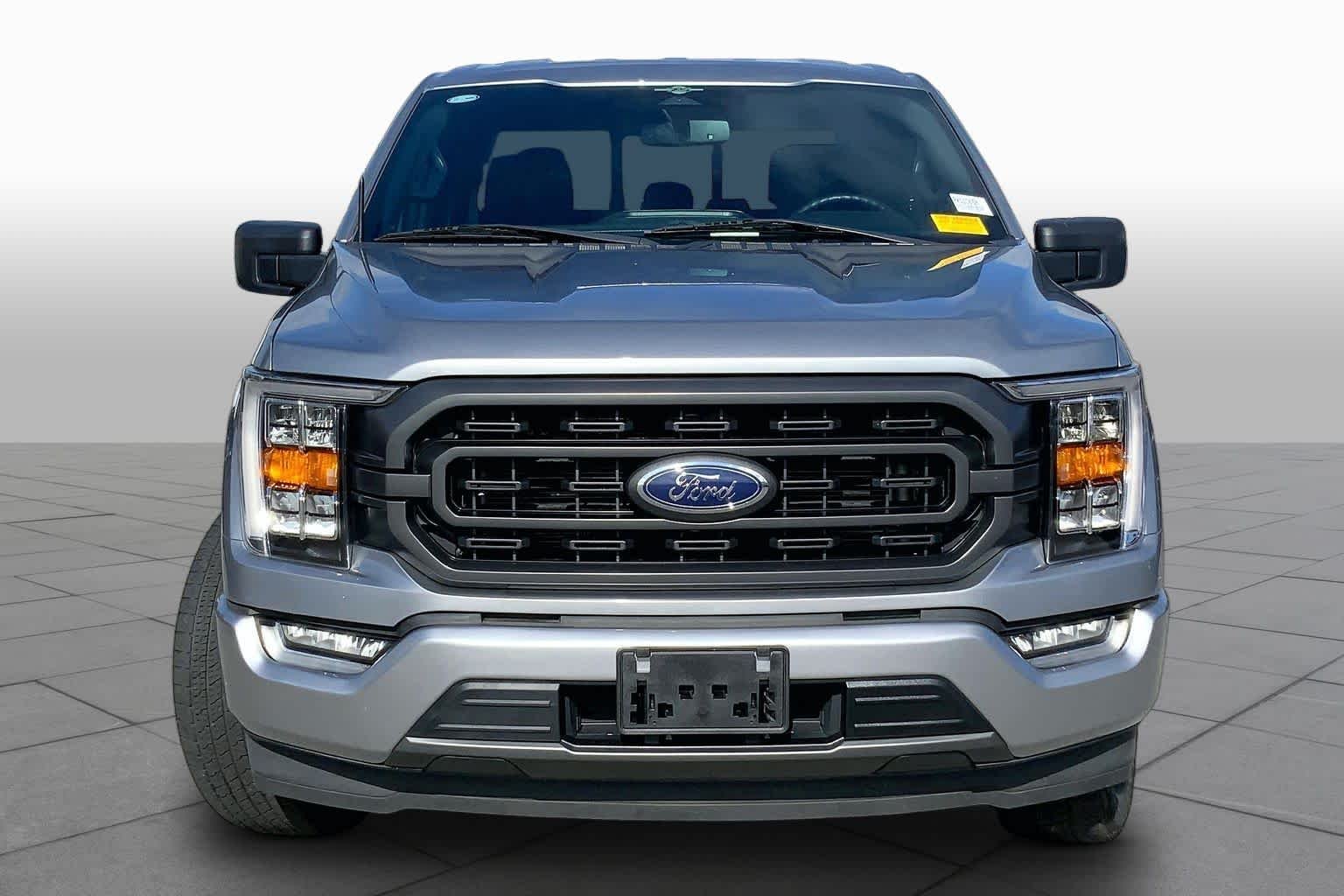 Used 2023 Iconic Silver Metallic Ford XLT image 4