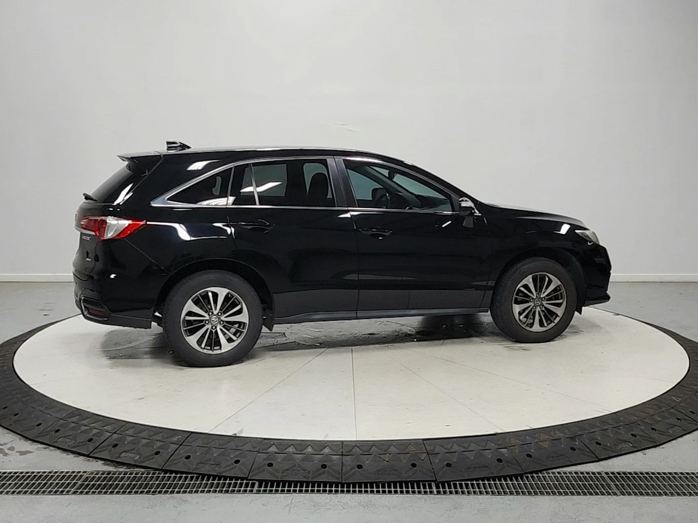 Used 2017 Black Acura Advance Package image 9