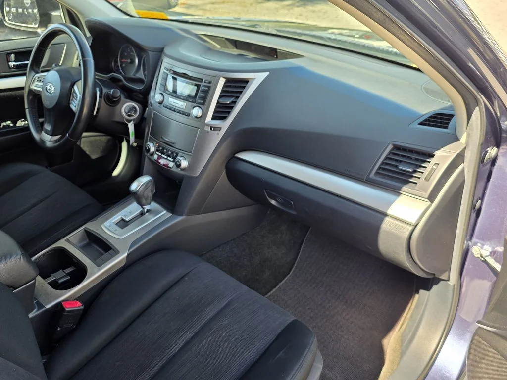 2013 Subaru Outback Premium - Photo 10