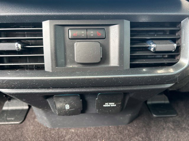 Used 2022 Gray Ford Lariat image 19