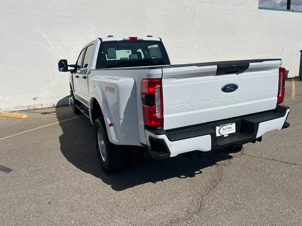 New 2026 Oxford White Ford F-350® XL image 4