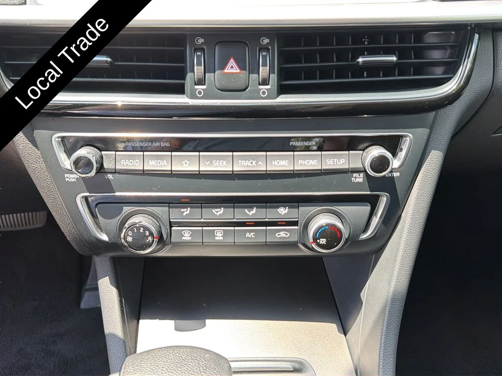 Used 2019 Snow White Pearl Kia LX image 25