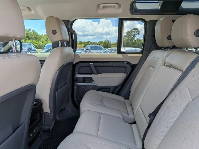 Used 2023 Santorini Black Metallic Land Rover SE image 13