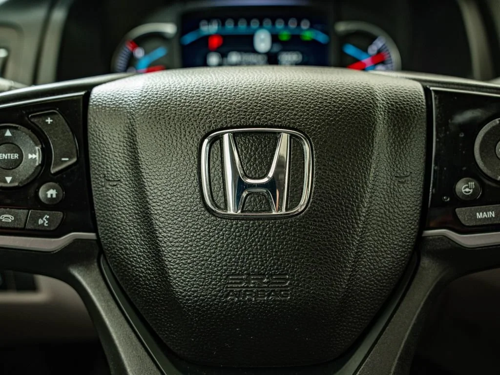Used 2022 Platinum White Pearl Honda Elite image 21