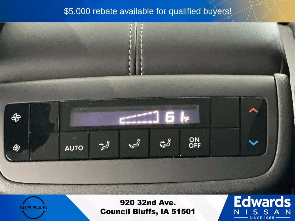 New 2026 Everest White Pearl TriCoat Nissan SL image 18