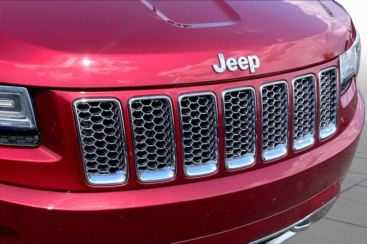 Used 2014 Deep Cherry Red Crystal Pearlcoat Jeep Overland image 29