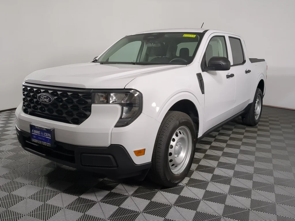 New 2026 Oxford White Ford XL image 4