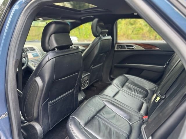 Used 2019 Diamond Lincoln Reserve image 13