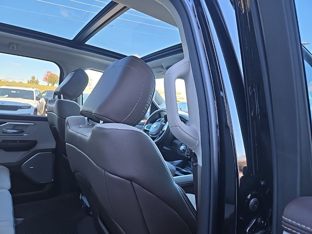2026 RAM 1500 Laramie - Photo 99