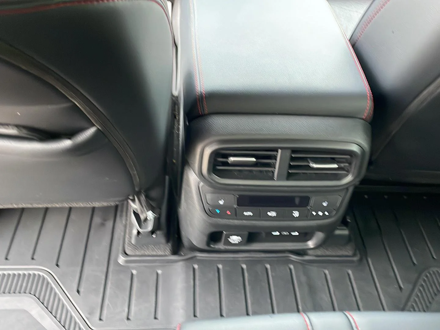 Used 2025 Platinum White Pearl Honda Black Edition image 23