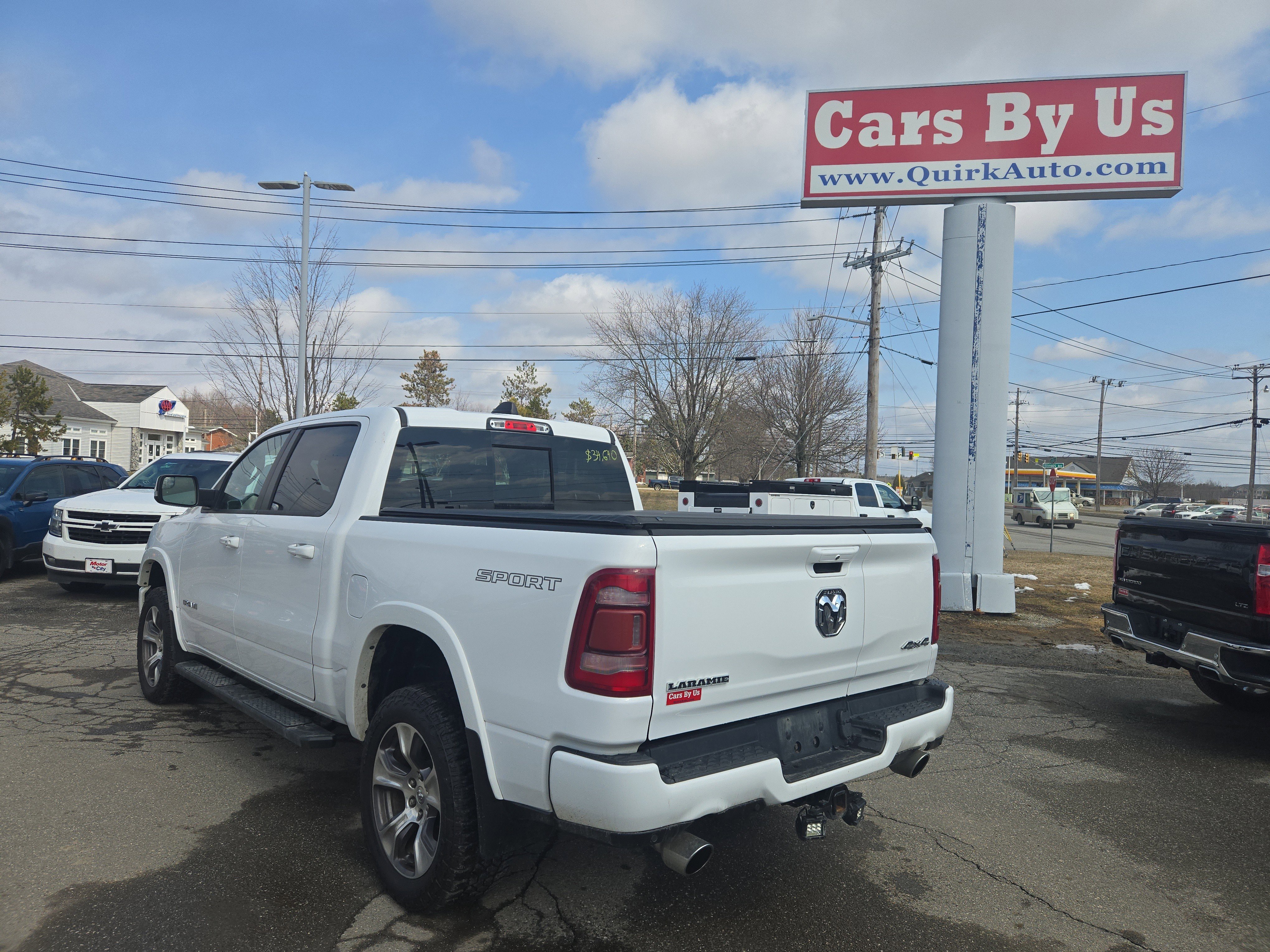 Used 2020 Bright White Clearcoat Ram Laramie image 12