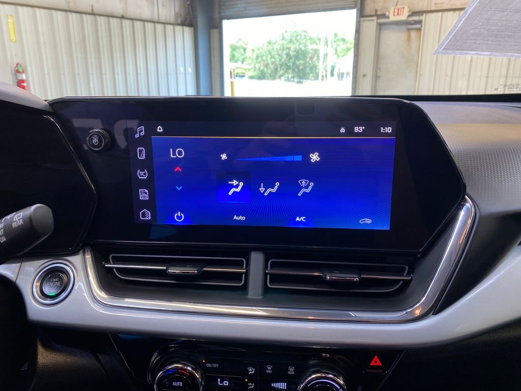 Used 2025 Black Chevrolet LT image 36