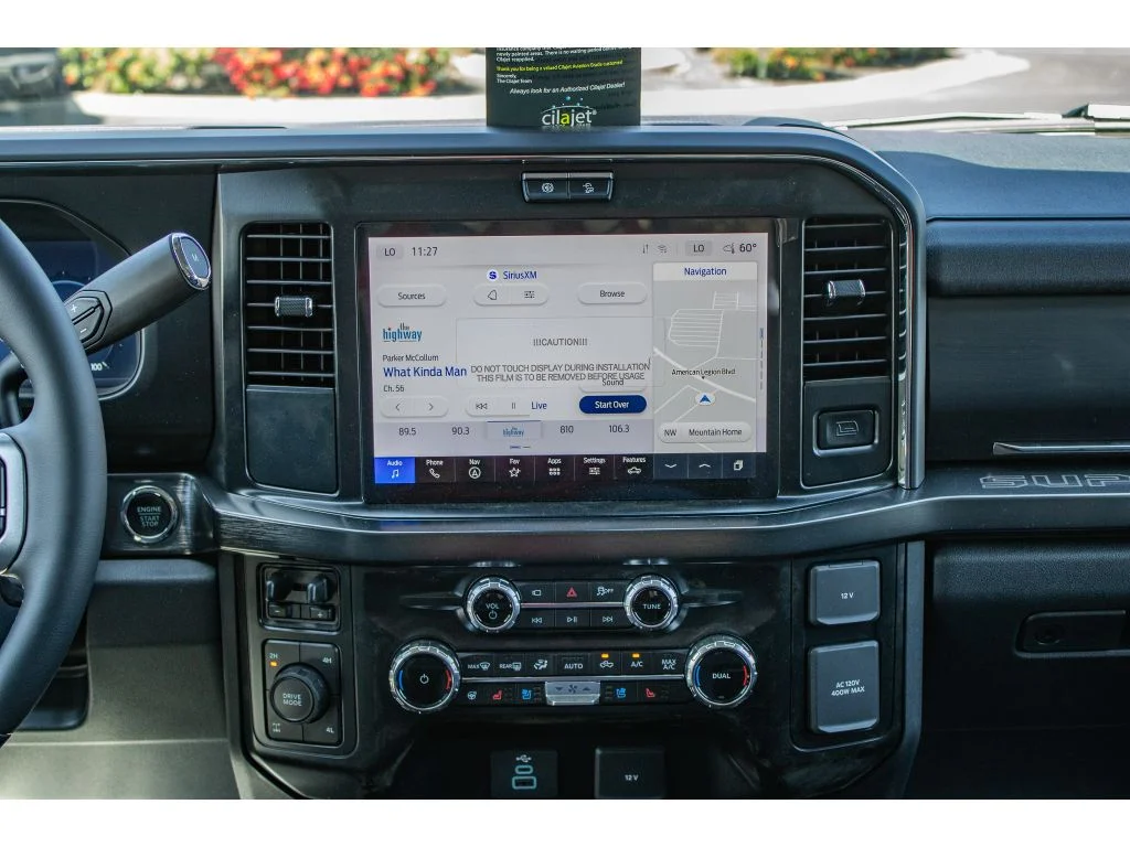 New 2026 OXFORD WHITE Ford LARIAT image 27
