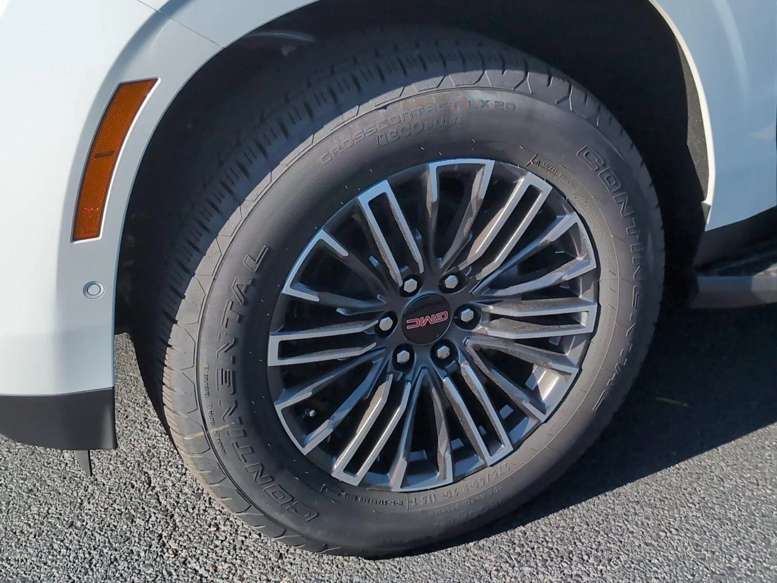 New 2026 Summit White GMC Elevation image 11