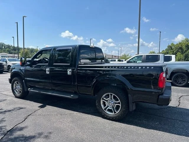 Used 2009 Black Ford XL image 6