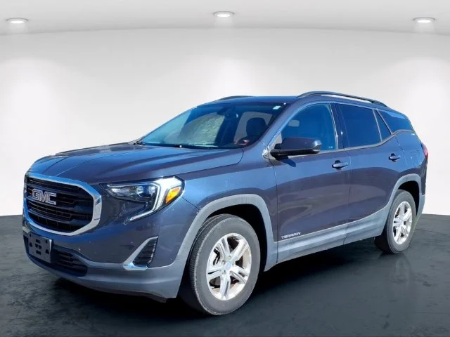 Used 2019 Blue GMC SLE image 2