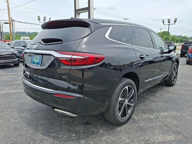 Used 2021 Black Buick Essence image 7