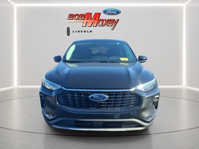 Used 2023 Black Ford Active image 2