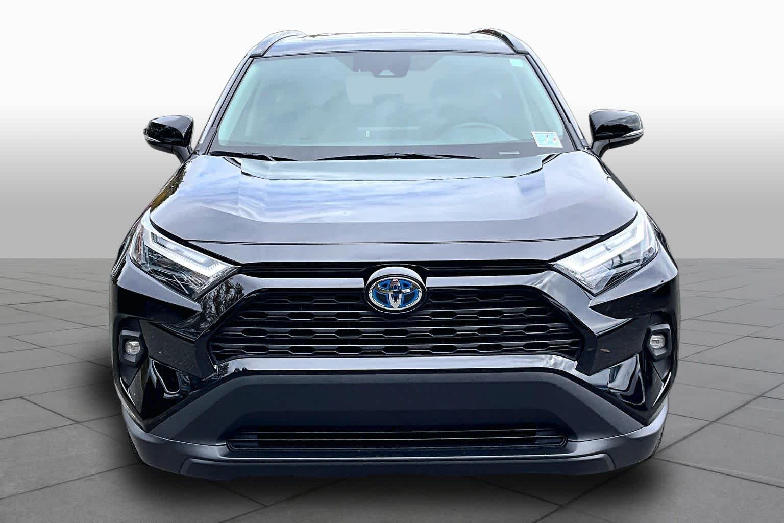 Used 2024 Midnight Black Metallic Toyota Hybrid XLE Premium image 4