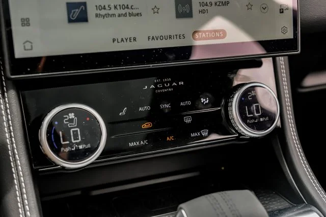 2026 Jaguar F-Pace R-Dynamic S - Photo 32