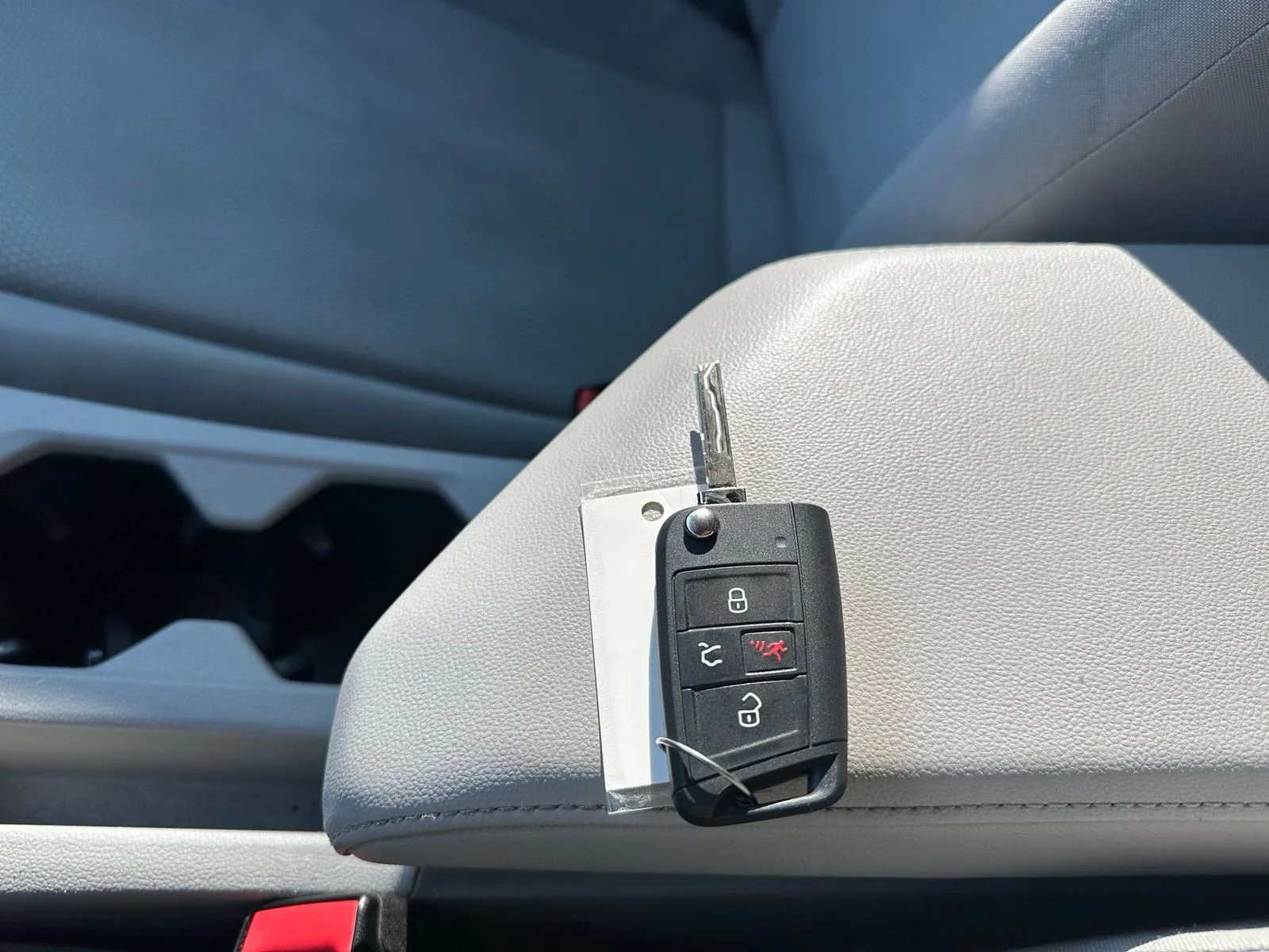 Used 2019 Black Volkswagen 1.4T S image 7